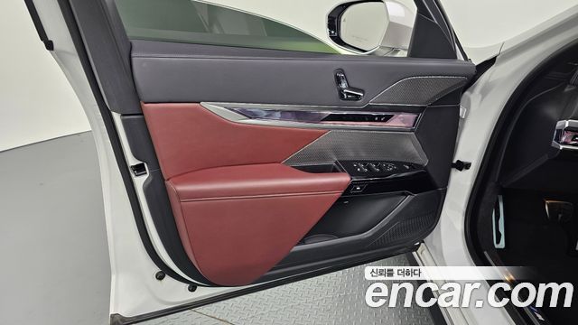 BMW i7 (G70) eDrive 50 M Sport 2024 — фото 30
