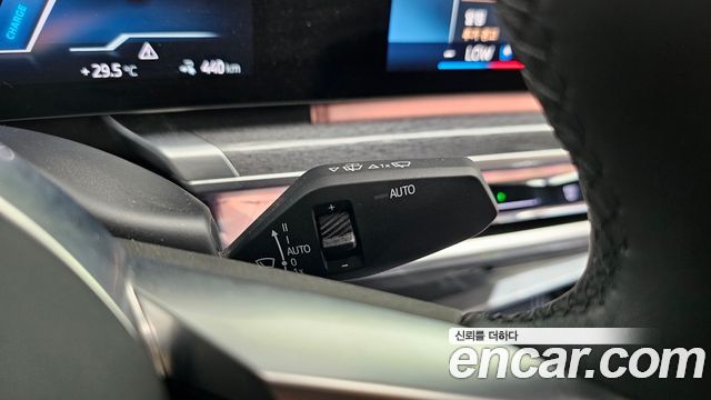 BMW i7 (G70) eDrive 50 M Sport 2024 — фото 35