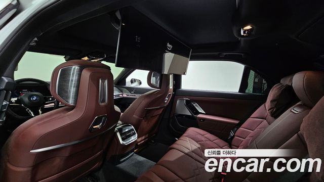 BMW i7 (G70) eDrive 50 M Sport 2024 — фото 38
