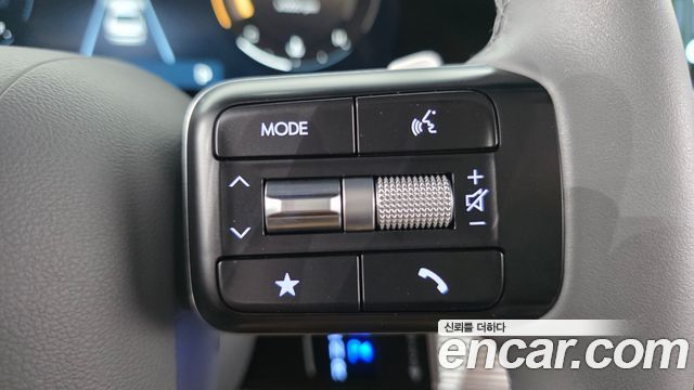 Hyundai Grandeur (GN7) 2,5 Gasoline 2WD Premium 2023 — фото 14