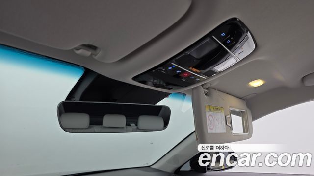 Hyundai Grandeur (GN7) 2,5 Gasoline 2WD Premium 2023 — фото 27