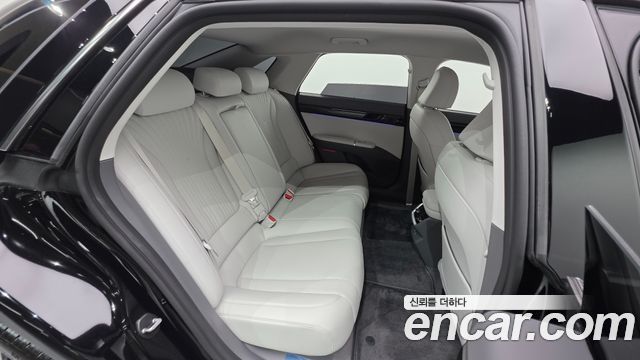 Hyundai Grandeur (GN7) 2,5 Gasoline 2WD Premium 2023 — фото 30