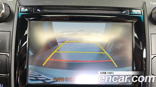 Toyota Camry 2.5 XLE 2016 — фото 15