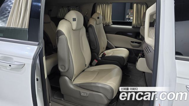 Kia Carnival (IV) Diesel 9-Seater Hi-Limousine Signature 2021 — фото 12