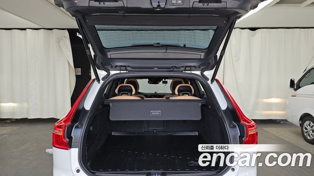 Volvo XC60 (II) T6 Inscription 2018 — фото 20
