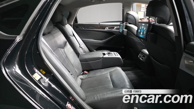 Genesis G80 3.8 GDI AWD Prestige 2017 — фото 12