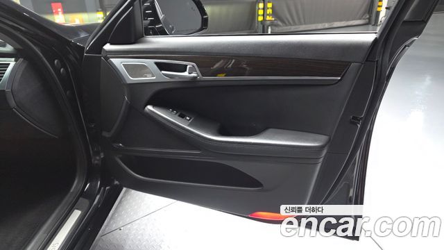 Genesis G80 3.8 GDI AWD Prestige 2017 — фото 24