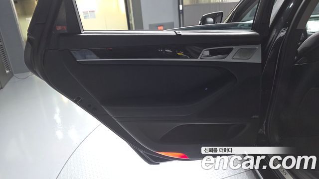Genesis G80 3.8 GDI AWD Prestige 2017 — фото 25