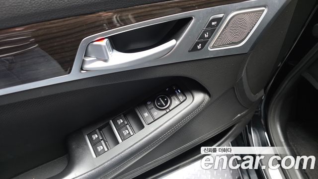 Genesis G80 3.8 GDI AWD Prestige 2017 — фото 29