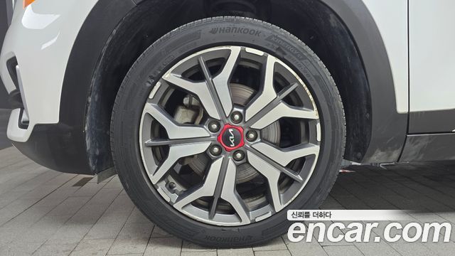 Kia Seltos Gasoline 1.6 Turbo 2WD Signature 2023 — фото 5