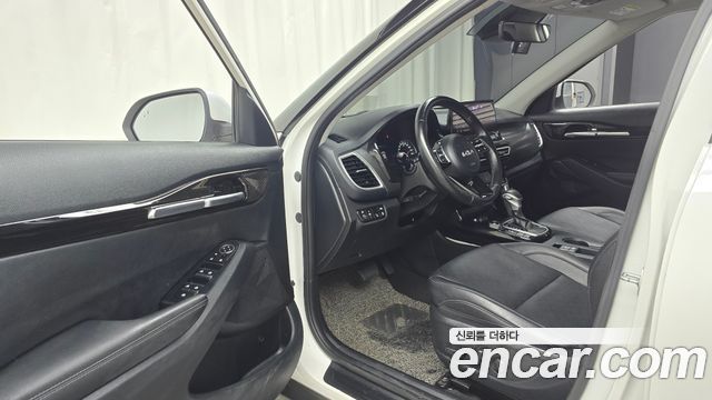 Kia Seltos Gasoline 1.6 Turbo 2WD Signature 2023 — фото 10