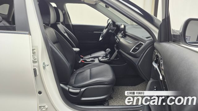 Kia Seltos Gasoline 1.6 Turbo 2WD Signature 2023 — фото 11