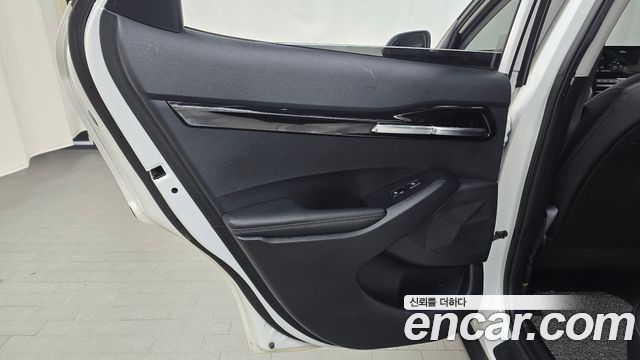 Kia Seltos Gasoline 1.6 Turbo 2WD Signature 2023 — фото 25