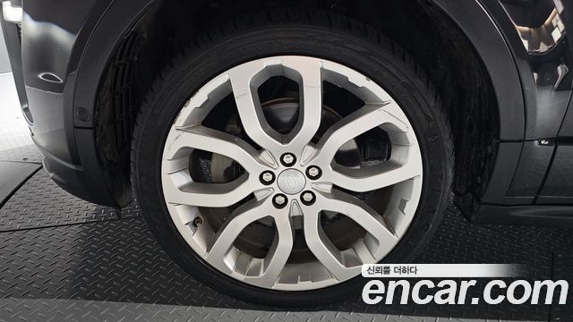 Land Rover Range Rover Evoque 2.0 TD4 HSE Dynamic 2018 — фото 5