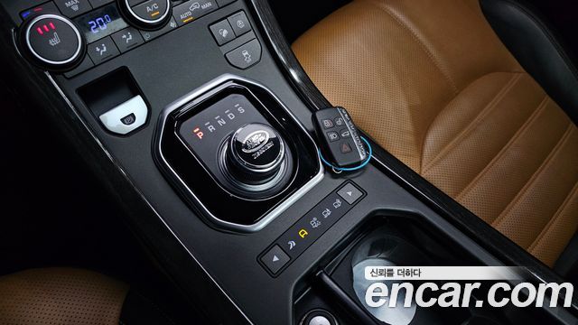 Land Rover Range Rover Evoque 2.0 TD4 HSE Dynamic 2018 — фото 9