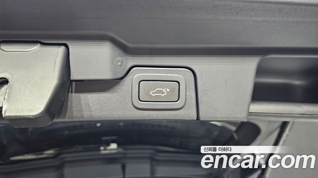 Land Rover Range Rover Evoque 2.0 TD4 HSE Dynamic 2018 — фото 20
