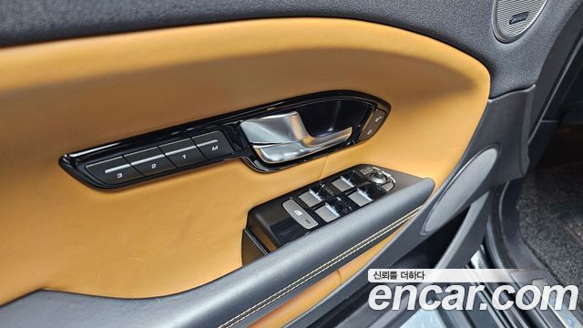 Land Rover Range Rover Evoque 2.0 TD4 HSE Dynamic 2018 — фото 28