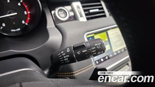 Land Rover Range Rover Evoque 2.0 TD4 HSE Dynamic 2018 — фото 35