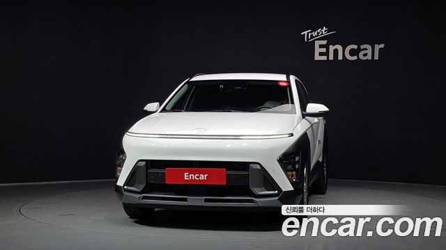 Hyundai Kona (SX2) Gasoline 2.0 2WD Premium 2023 — фото 3
