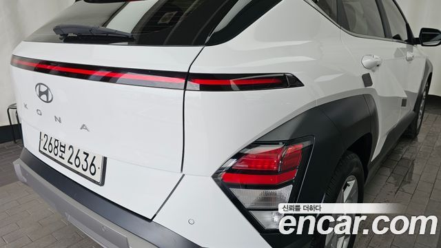 Hyundai Kona (SX2) Gasoline 2.0 2WD Premium 2023 — фото 23