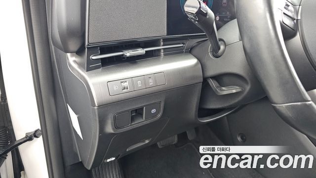 Hyundai Kona (SX2) Gasoline 2.0 2WD Premium 2023 — фото 27