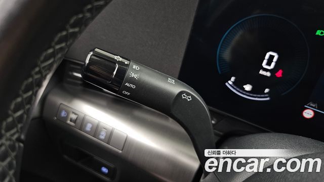 Hyundai Kona (SX2) Gasoline 2.0 2WD Premium 2023 — фото 30
