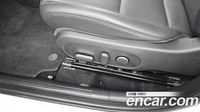 Hyundai Kona (SX2) Gasoline 2.0 2WD Premium 2023 — фото 32
