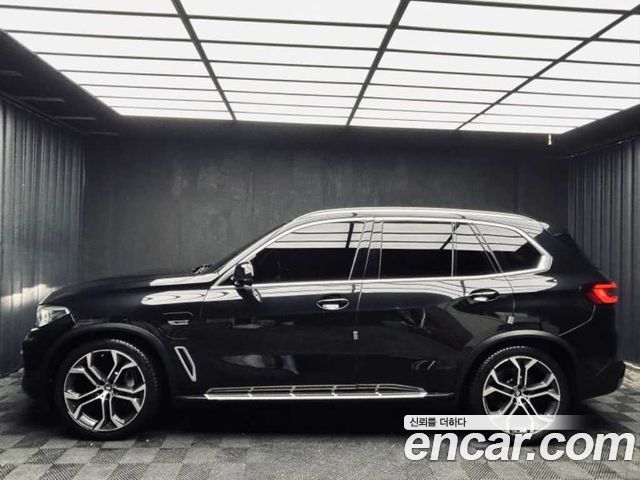 BMW X5 (G05) xDrive 45e xLine 2022 — фото 3