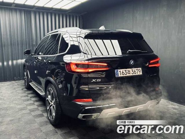 BMW X5 (G05) xDrive 45e xLine 2022 — фото 4