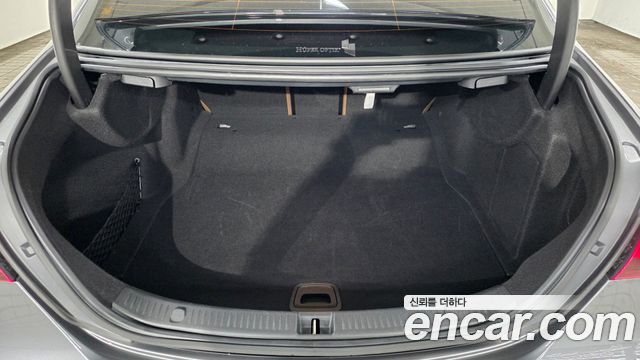 Mercedes-Benz E-Class (W213) E250 AMG Line 2023 — фото 15