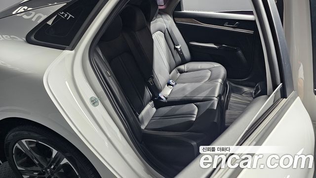 Kia K5 (III) 2.0 Noblesse 2021 — фото 11