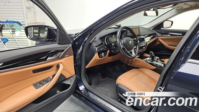 BMW 5 Series (G30) 520d Luxury Special Edition 2018 — фото 10