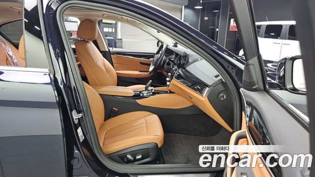 BMW 5 Series (G30) 520d Luxury Special Edition 2018 — фото 11