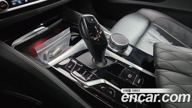 BMW 6 Series GT (G32) 640i xDrive M Sport 2023 — фото 9