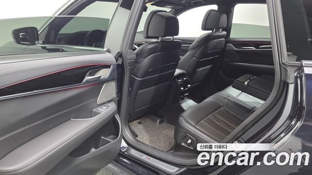 BMW 6 Series GT (G32) 640i xDrive M Sport 2023 — фото 12