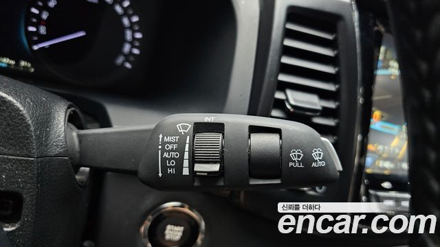 KG Mobility (SsangYong) Rexton Sports Diesel 2.2 4WD Prestige Special 2020 — фото 17