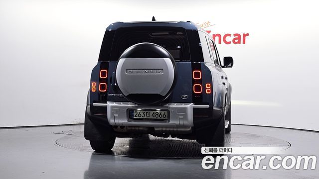 Land Rover Defender (L663) 110 D300 HSE 2022 — фото 4