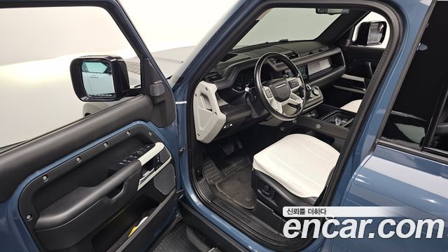 Land Rover Defender (L663) 110 D300 HSE 2022 — фото 10