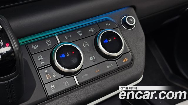 Land Rover Defender (L663) 110 D300 HSE 2022 — фото 17