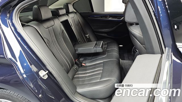 BMW 5 Series (G30) 520d Luxury Special Edition 2018 — фото 11