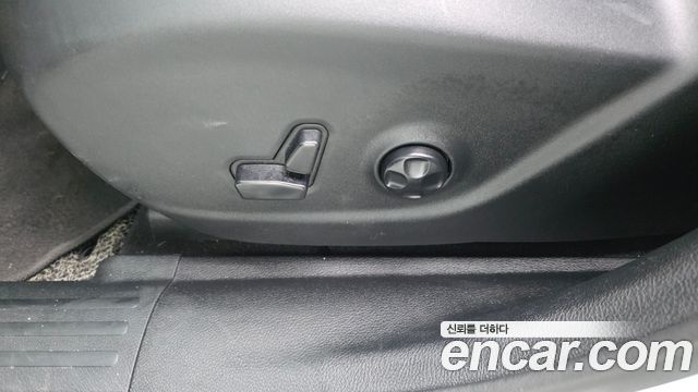 Jeep Cherokee (KL) 2.4 Longitude High AWD 2019 — фото 31