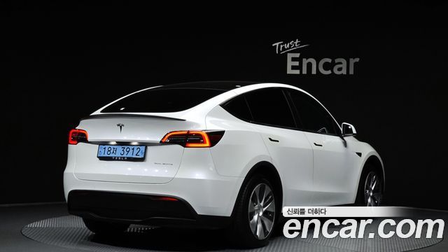 Tesla Model Y Long Range AWD 2021 — фото 2