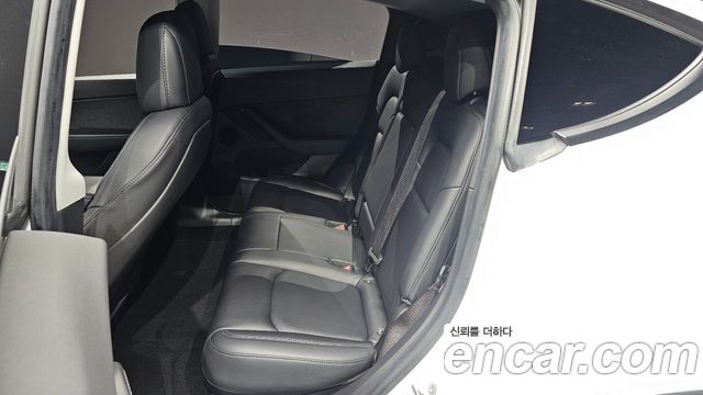 Tesla Model Y Long Range AWD 2021 — фото 12