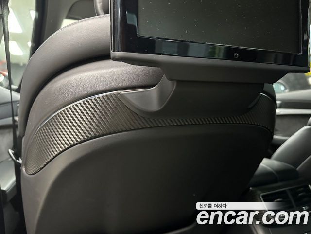 Audi A8 60 TDI Quattro LWB D4 2015 — фото 6