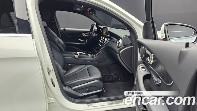 Mercedes-Benz GLC-Class (X253) GCL300 4MATIC Coupe 2019 — фото 26