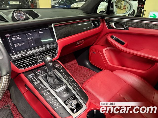 Porsche Macan 2.9 GTS 95B 2020 — фото 10