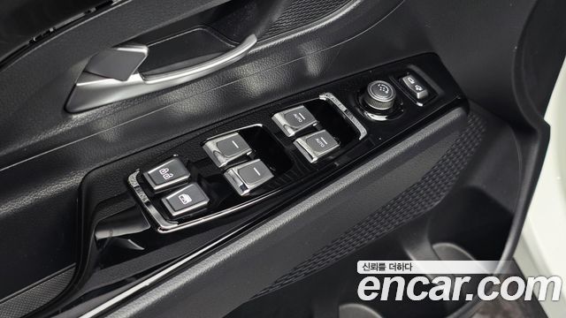 KG Mobility (SsangYong) Beautiful Korando Gasoline 1.5 2WD C5 Plus 2024 — фото 15