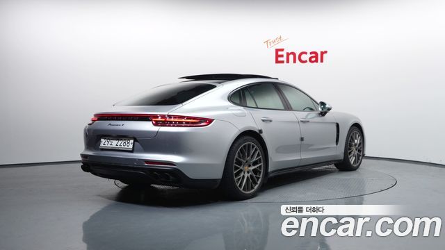 Porsche Panamera (971) 3.0 AWD 2018 — фото 2