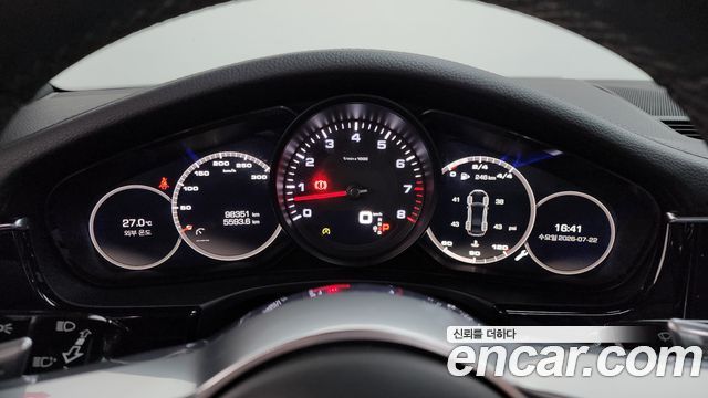 Porsche Panamera (971) 3.0 AWD 2018 — фото 8
