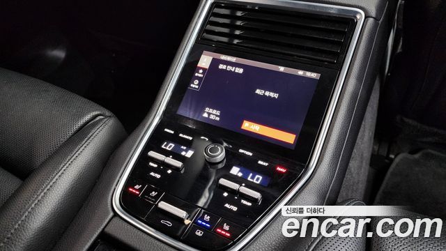Porsche Panamera (971) 3.0 AWD 2018 — фото 19